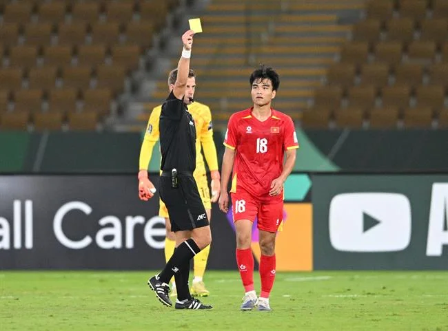 Hình ảnh tài liệu pháp lý thể hiện sự tuân thủ các điều khoản dịch vụ của 32win11 Game Bài